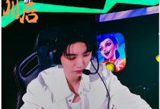 拒绝快闪！明星玩家为何选择在LOL手游定居