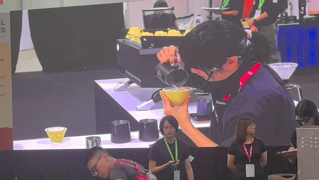 赛事回顾｜新加坡全国咖(kā)啡(fēi)锦標(biāo)赛（SNCC）比赛指定(dìng)用机：Tamp;Z品牌飞跃咖(kā)啡(fēi)机闪耀(yào)国际舞(wǔ)台，廣(guǎng)受好(hǎo)评！