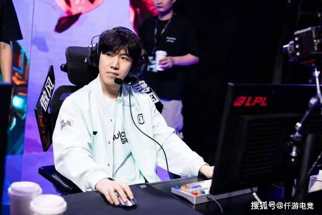 LOL:TheShy透露退役时间,想跟Rookie打到退役