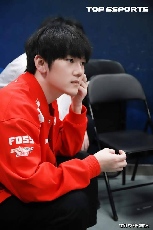 LOL:TheShy透露退役时间,想跟Rookie打到退役