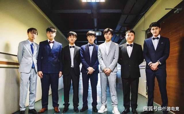 LOL官方更新(xīn)战力排行榜，第一毫(háo)不意外(wài)，IG赫(hè)然在列！