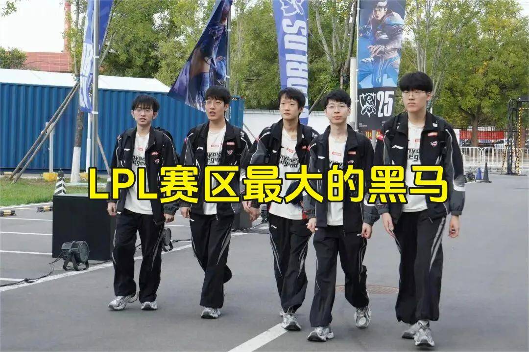 LPL野辅获万人打零分，LPL外戰(zhàn)再(zài)添(tiān)恥(chǐ)辱记录！LPL最强戰(zhàn)队诞生