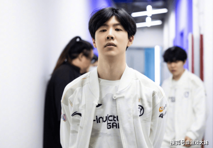 LOL官方正式宣佈(bù),名(míng)人堂入(rù)选順(shùn)序不看賽(sài)区,theshy有望成为下一位