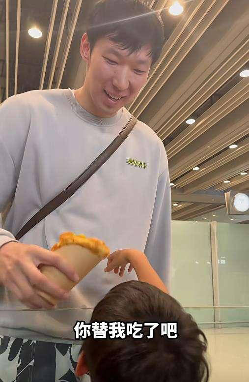 周琦回國(guó)解(jiě)说中韓(hán)比赛，马健(jiàn)直(zhí)言日本亚洲二流