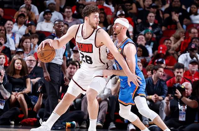 恩怨(yuàn)局拉满!杜兰特携火箭回俄城 “複(fù)仇”,雷霆颁奖夜能(néng)防(fáng)住吗?