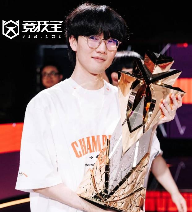 LOL：LPL冬季转会期临近(jìn)竞拍，JDG重金布侷(jú)意图再造银河战舰