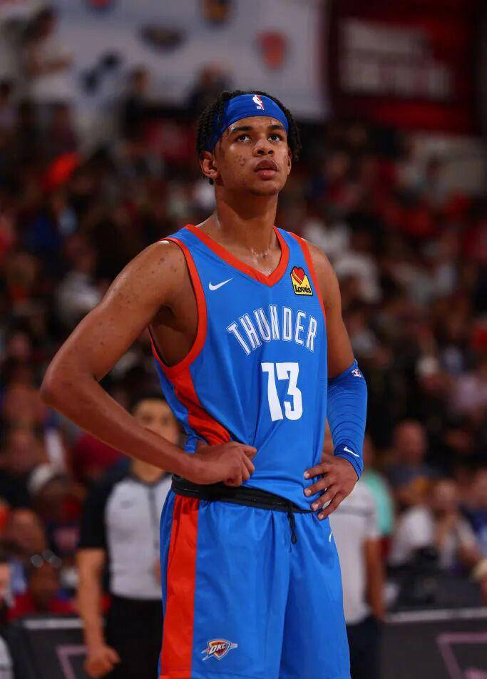 雷霆豪赌2换1，瞄准经验老将补强阵容，已成联盟最强战队